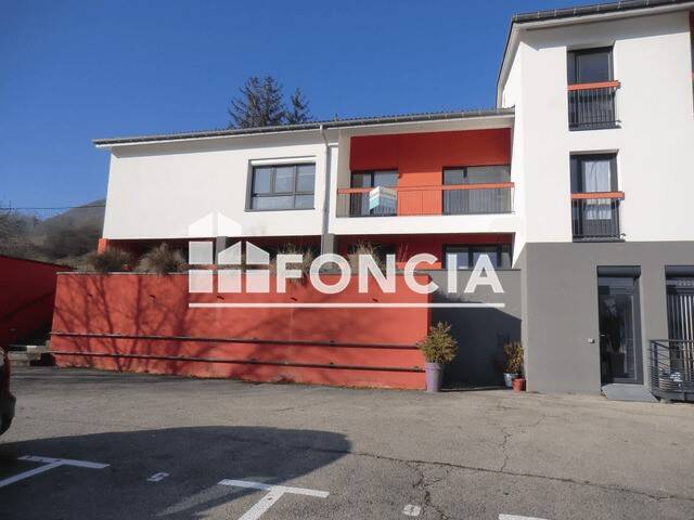 Maison à louer, 93m², SAINT GEOIRE EN VALDAINE