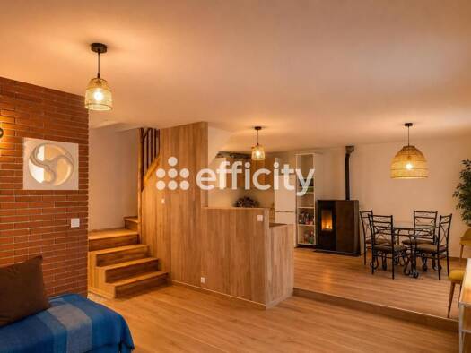 Maison de ville à vendre 138 500 € 4 pièces 3 chambres 88,2 m² 119 m² de terrain Saint-Hilaire-la-Palud 79210
