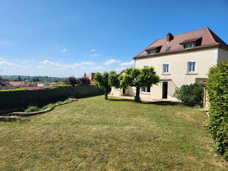 Maison à vendre, 174m², POUILLY SOUS CHARLIEU