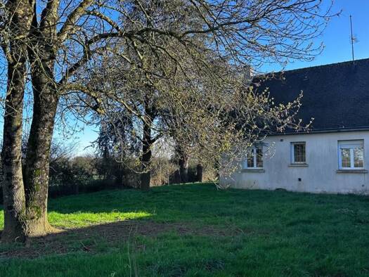 Maison à vendre 145 990 € 7 pièces 4 chambres 161 m² 2 373 m² de terrain Saint-Julien-de-Vouvantes 44670