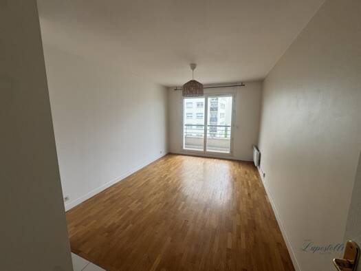 Appartement à louer 1 248 € 2 pièces 1 chambre 41,4 m² Étage 4/6 Vignerons Vincennes 94300