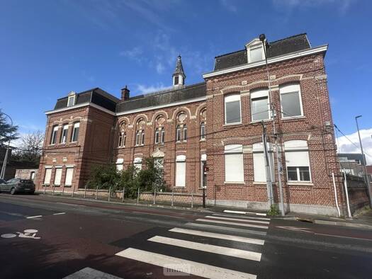 Local commercial à vendre 795 000 € 1 066 m² de surface de vente Hem 59510