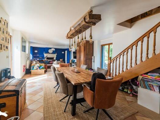 Maison à vendre 303 688 € 5 pièces 3 chambres 175 m² 15 527 m² de terrain Louargat 22540