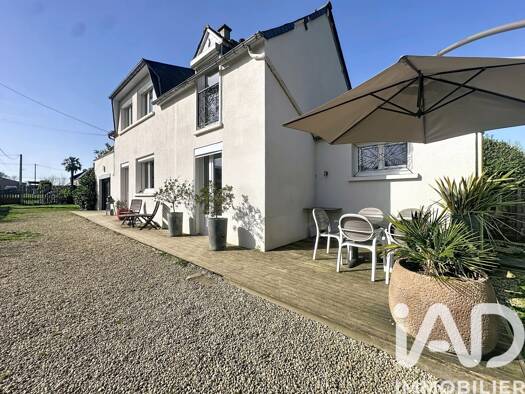 Maison à vendre 250 000 € 5 pièces 3 chambres 80 m² 5 500 m² de terrain Miniac-Morvan 35540