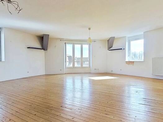 Appartement à vendre 217 000 € 5 pièces 3 chambres 134 m² Étage 2/2 Longwy 54400