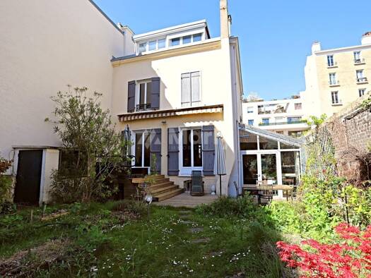Maison à vendre 1 495 000 € 7 pièces 4 chambres 184 m² 140 m² de terrain Bécon Courbevoie 92400