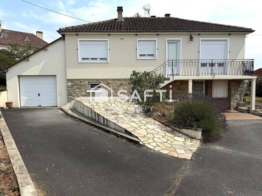 Maison de plain-pied à vendre 124 775 € 4 pièces 2 chambres 83 m² 758 m² de terrain Vimoutiers 61120