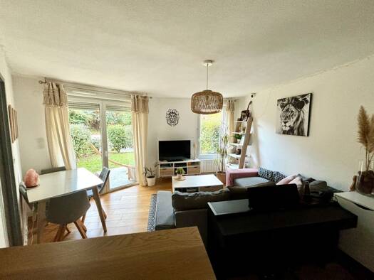 Appartement à louer 730 € 2 pièces 1 chambre 42 m² RDC Péchabou 31320