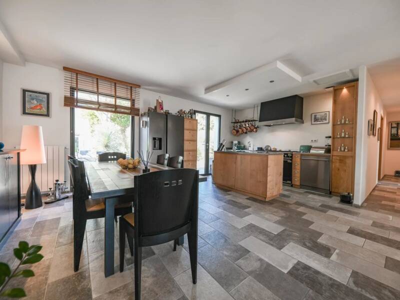 Maison à vendre, 184m², NIMES