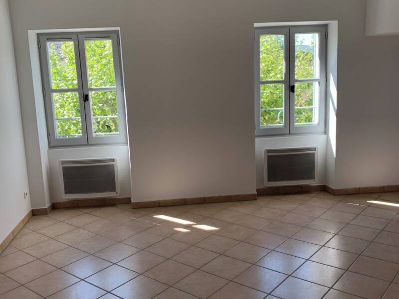 Maison à louer, 68m², MALLEMORT