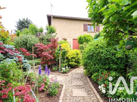 Maison à vendre 369 000 € 8 pièces 6 chambres 207,35 m² 712 m² de terrain Zone Val d'Allier Cournon-d'Auvergne 63800