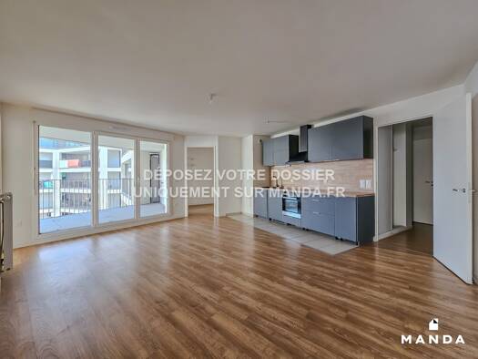 Appartement à louer 1 592 € 4 pièces 3 chambres 78 m² 3ème étage Courtillères Pantin 93500
