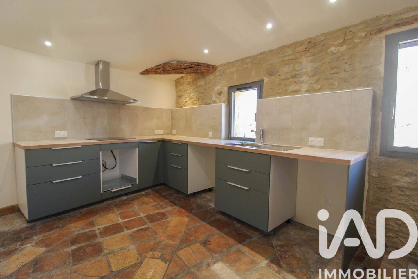 Maison à louer, 70m², MONTAREN ET SAINT MEDIERS