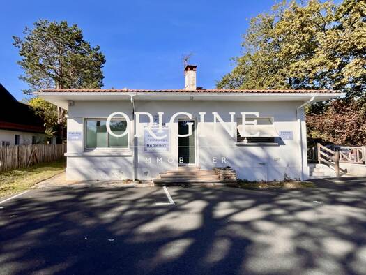 Espace bureau à vendre 659 000 € 110 m² de bureaux divisible jusqu'à 1 m² La Teste-de-Buch 33260