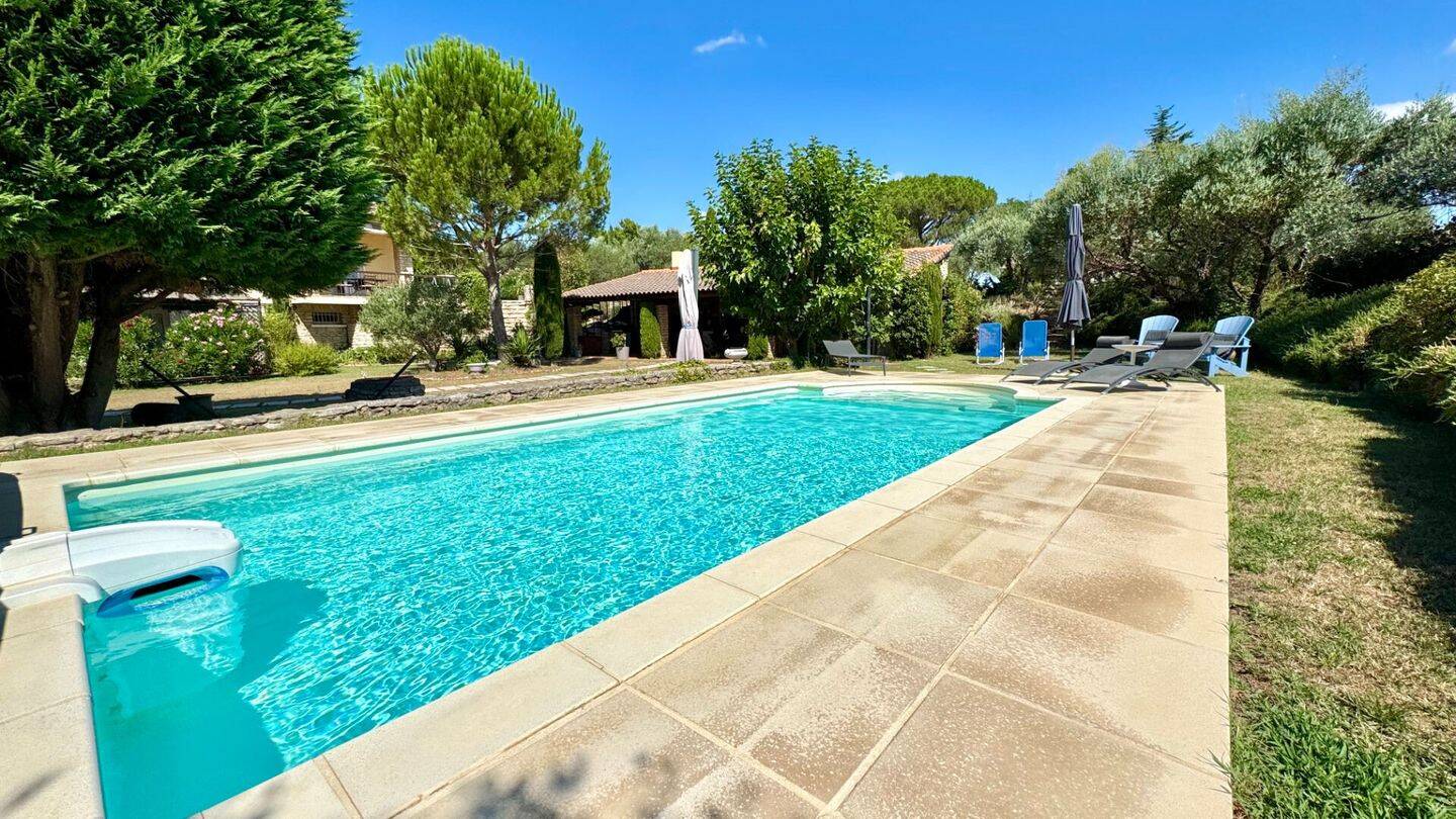 Maison à vendre, 265m², ENTRAIGUES SUR LA SORGUE