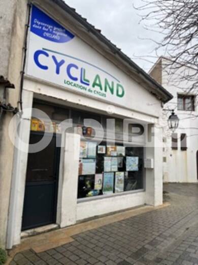 Local commercial avec bail commercial 1 000 € 15 m² de surface de vente Saint Martin de Ré 17410