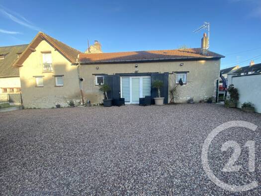 Maison à louer 830 € 3 pièces 2 chambres 74,3 m² Château-Landon 77570