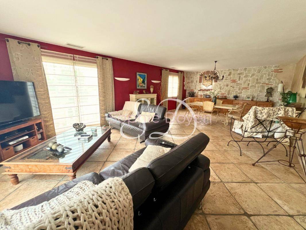 Maison à vendre, 140m², SAINT JEAN LASSEILLE