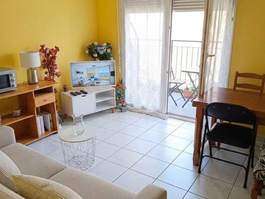Appartement à vendre 133 000 € 1 pièce 18 m² Étage 2/2 Centre Urbain Venelles 13770