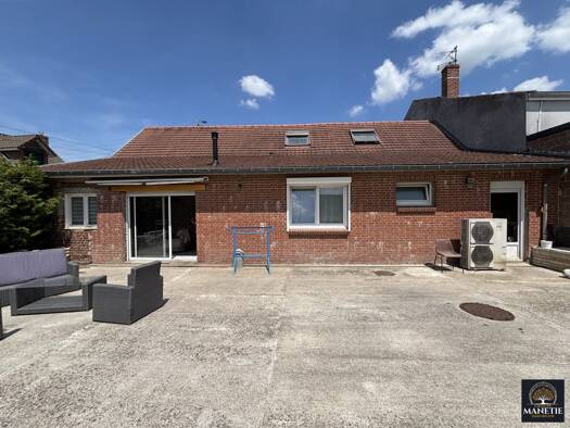 Maison à vendre 211 000 € 6 pièces 5 chambres 150 m² 635 m² de terrain Mercatel 62217
