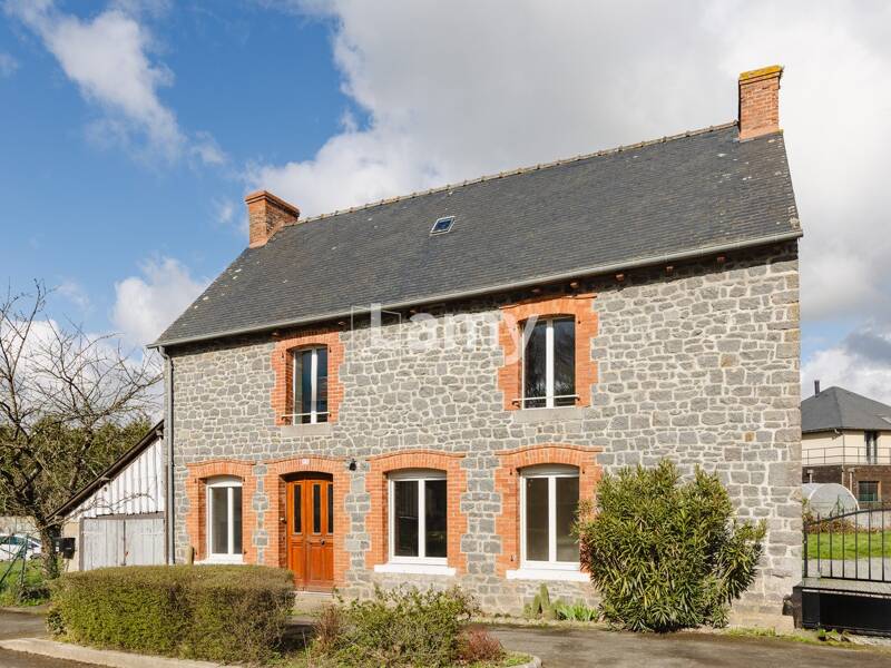 Maison à vendre, 111m², LA CHAPELLE AUX FILTZMEENS