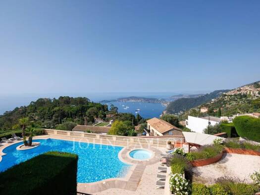Appartement à vendre 1 300 000 € 3 pièces 2 chambres 76,59 m² Étage 1/3 Èze-Bord-de-Mer Èze 06360