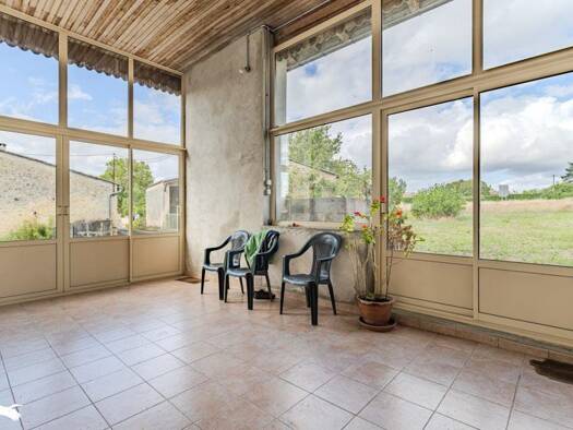 Maison à vendre 189 792 € 4 pièces 3 chambres 125 m² 5 610 m² de terrain Branne 33420