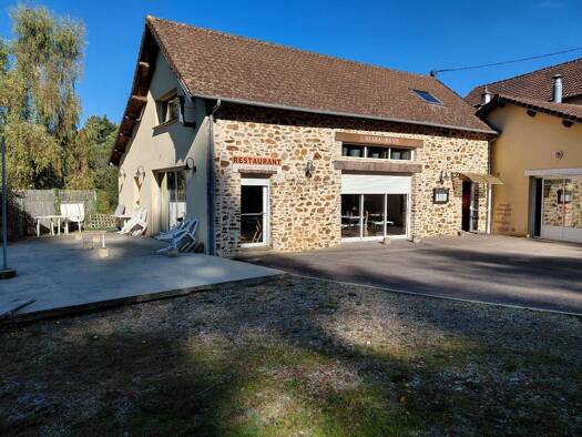 Maison à vendre 341 000 € 5 pièces 1 chambre 200 m² 5 000 m² de terrain Nord Saint-Yrieix-la-Perche 87500