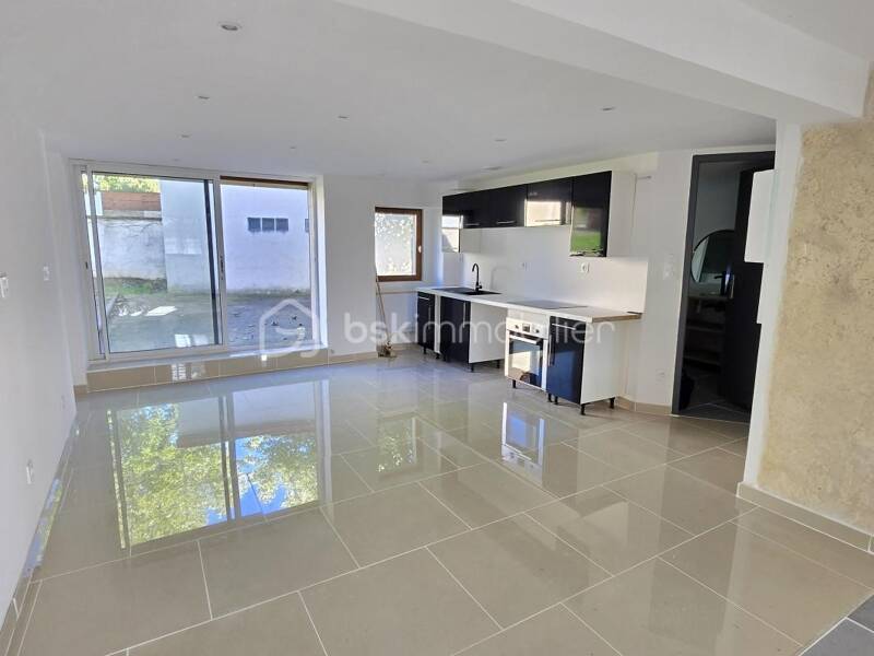 Maison à vendre, 133m², SAINT LEGER DES VIGNES