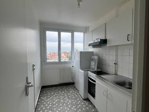 Appartement à louer 910 € 2 pièces 1 chambre 41 m² 2ème étage Economie Drancy 93700