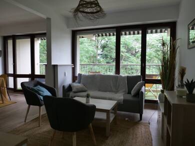Appartement à louer 625 € 6 pièces 4 chambres 104,4 m² Étage 4/5 Centre Écully 69130