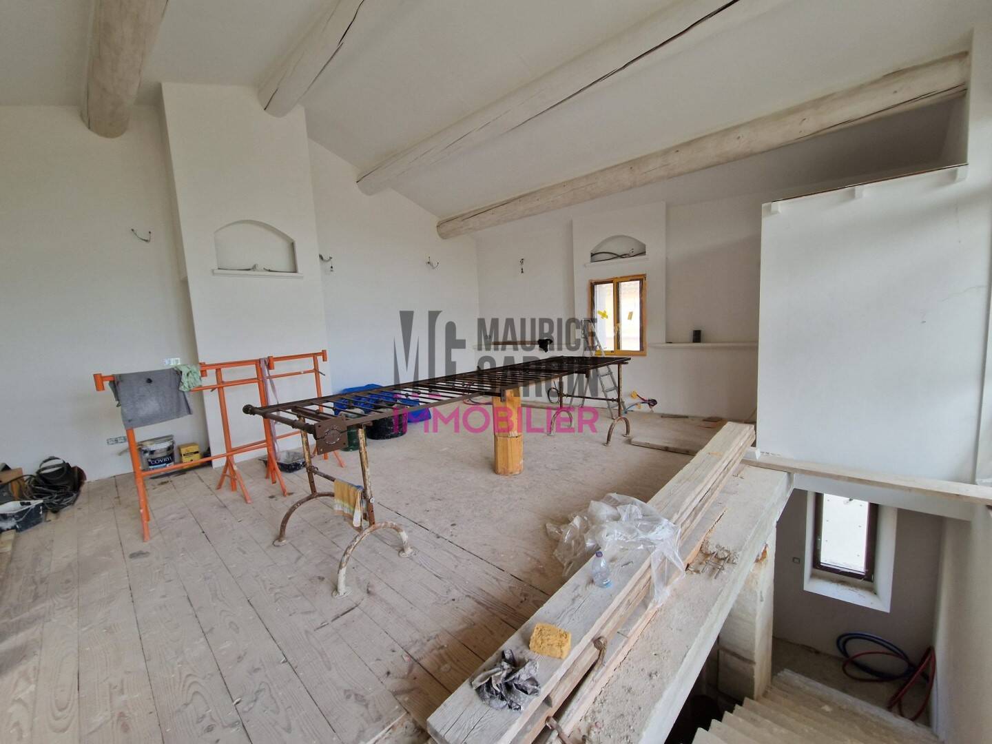 Maison à vendre, 236m², CHATEAUNEUF DE GADAGNE