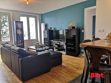 Appartement à louer 860 € 3 pièces 2 chambres 68,5 m² Étage 1/4 Brest 29200