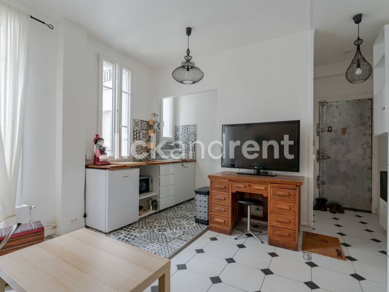 Maison à louer, 22m², PARIS 18E