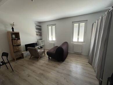 Appartement à louer 597 € 1 pièce 25 m² 1er étage La Gare Libourne 33500