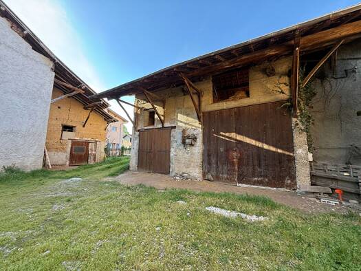 Terrain agricole à vendre 69 000 € 335 m² 529 m² de terrain Gillonnay 38260