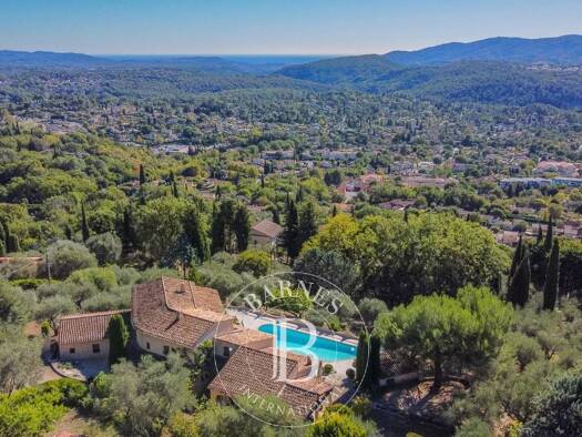 Villa à vendre 1 250 000 € 6 pièces 5 chambres 265 m² 6 283 m² de terrain Cabris 06530