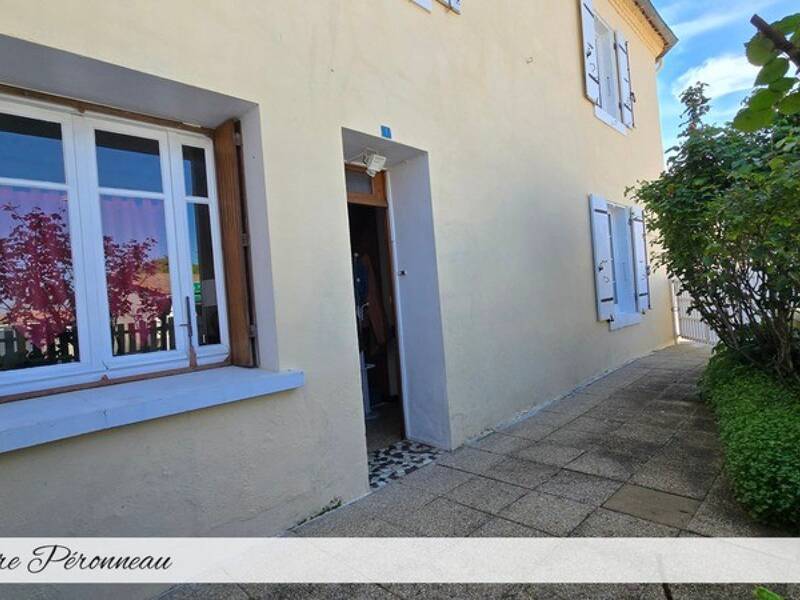 Maison à vendre, 130m², SAINT JEAN DE LIVERSAY