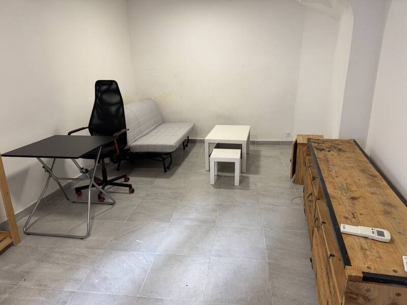 Maison à louer, 22m², MARSEILLE 5E