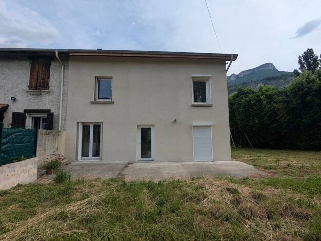 Maison à vendre 280 000 € 5 pièces 4 chambres 123 m² 1 082 m² de terrain L'Hoirie-Brande-Gaudière-Centre Voreppe 38340