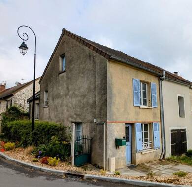 Maison de ville à vendre 79 500 € 3 pièces 2 chambres 80 m² 218 m² de terrain Est Sud Ouest La Ferté-sous-Jouarre 77260