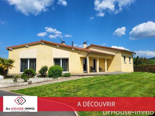 Maison de plain-pied à vendre 394 000 € 8 pièces 6 chambres 180 m² 4 300 m² de terrain Saint Vincent 43800