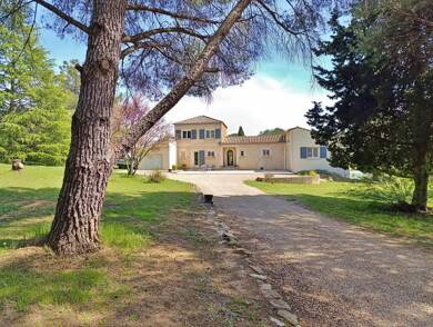 Maison à vendre 790 000 € 5 pièces 4 chambres 210 m² 7 634 m² de terrain Générac 30510