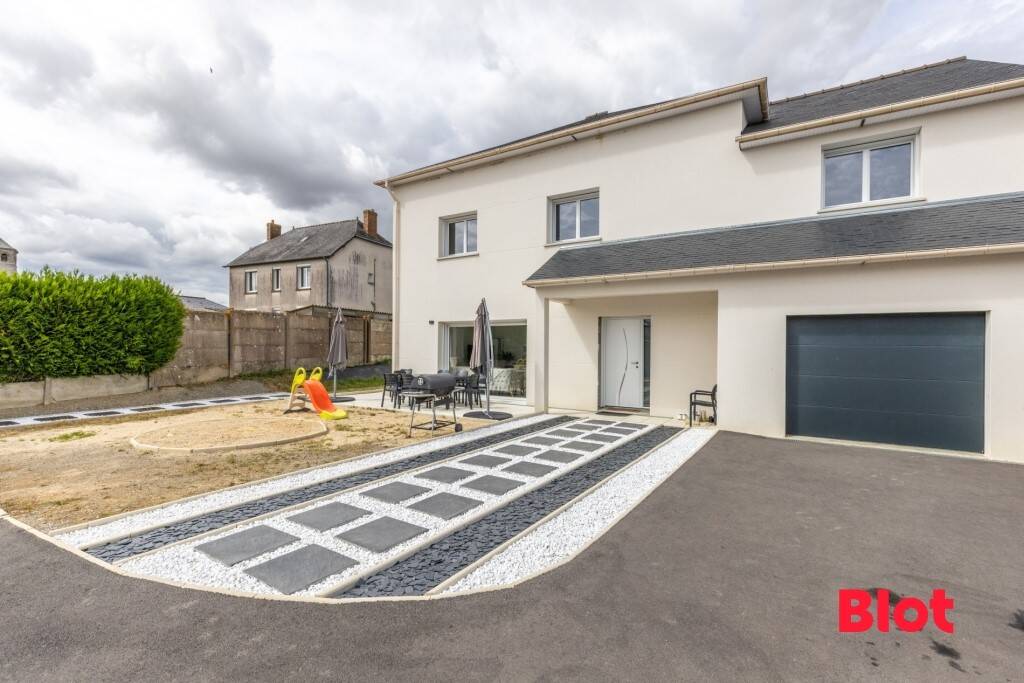 Maison à vendre, 188m², SAULNIERES