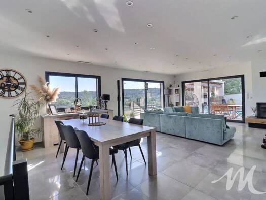 Maison à vendre 799 000 € 6 pièces 4 chambres 221 m² 2 880 m² de terrain Barjols 83670