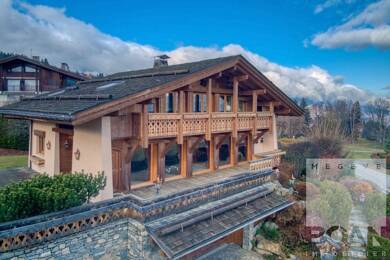 Chalet à vendre 4 750 000 € 15 pièces 14 chambres 417 m² 1 645 m² de terrain Combloux 74920