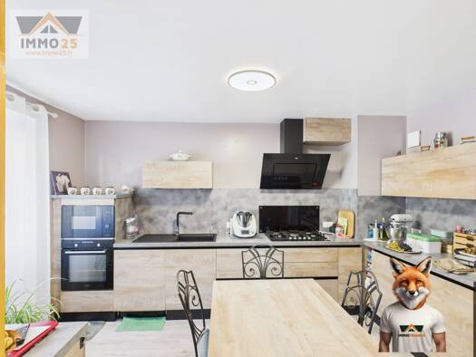 Appartement à vendre 115 000 € 5 pièces 2 chambres 89 m² RDC Arc-lès-Gray 70100