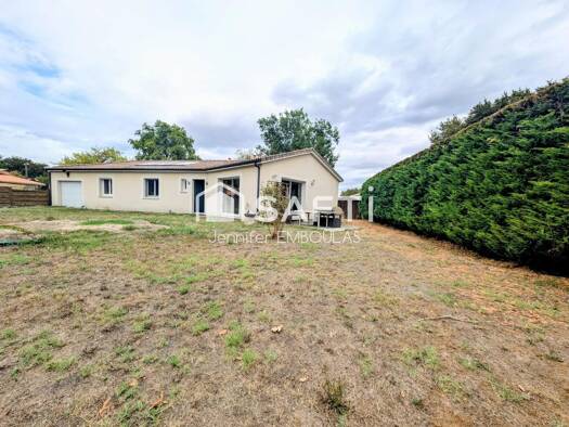 Maison de plain-pied à vendre 349 000 € 5 pièces 4 chambres 110 m² 998 m² de terrain Saint-Selve 33650