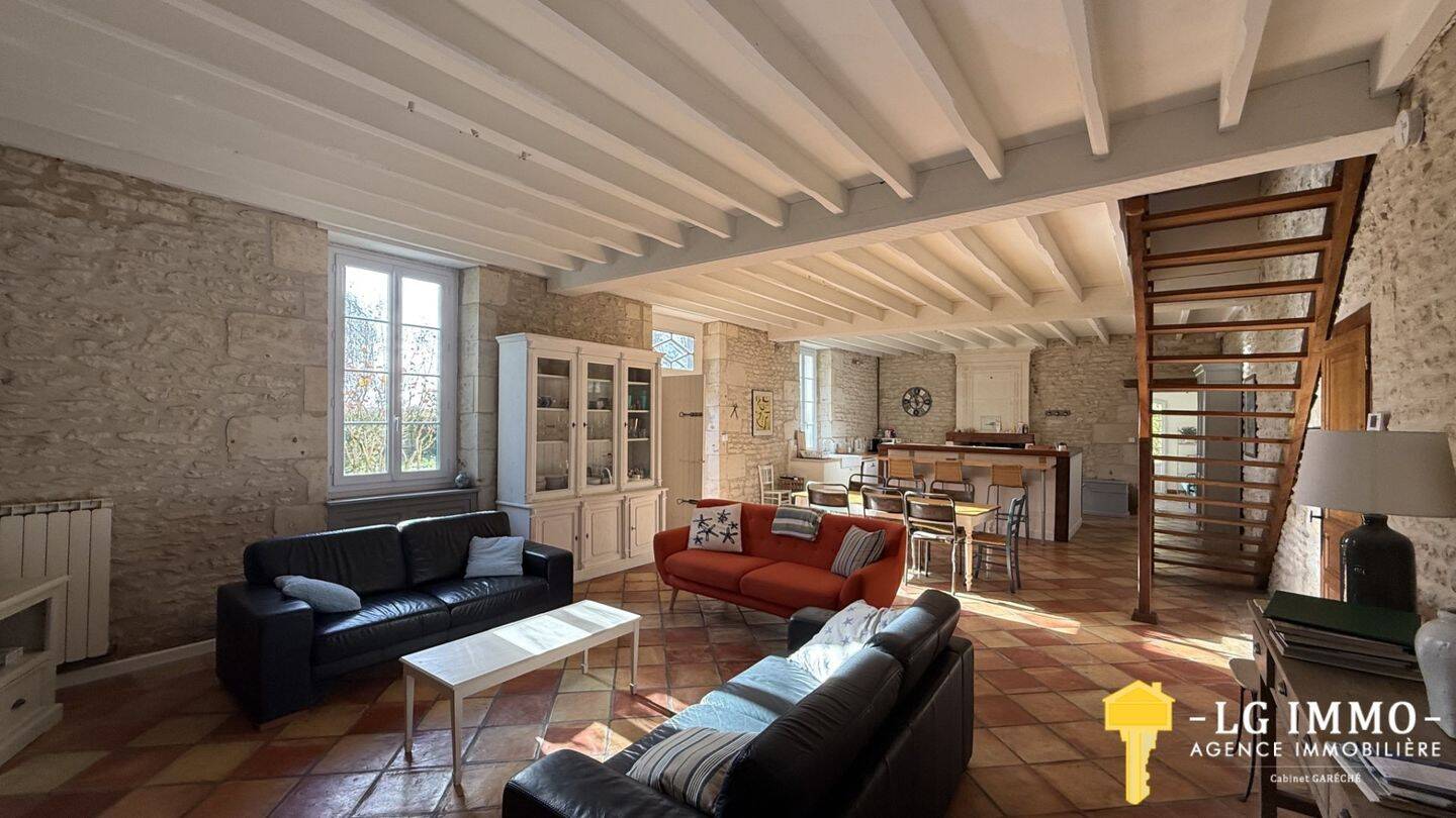 Maison à vendre, 200m², MORTAGNE SUR GIRONDE