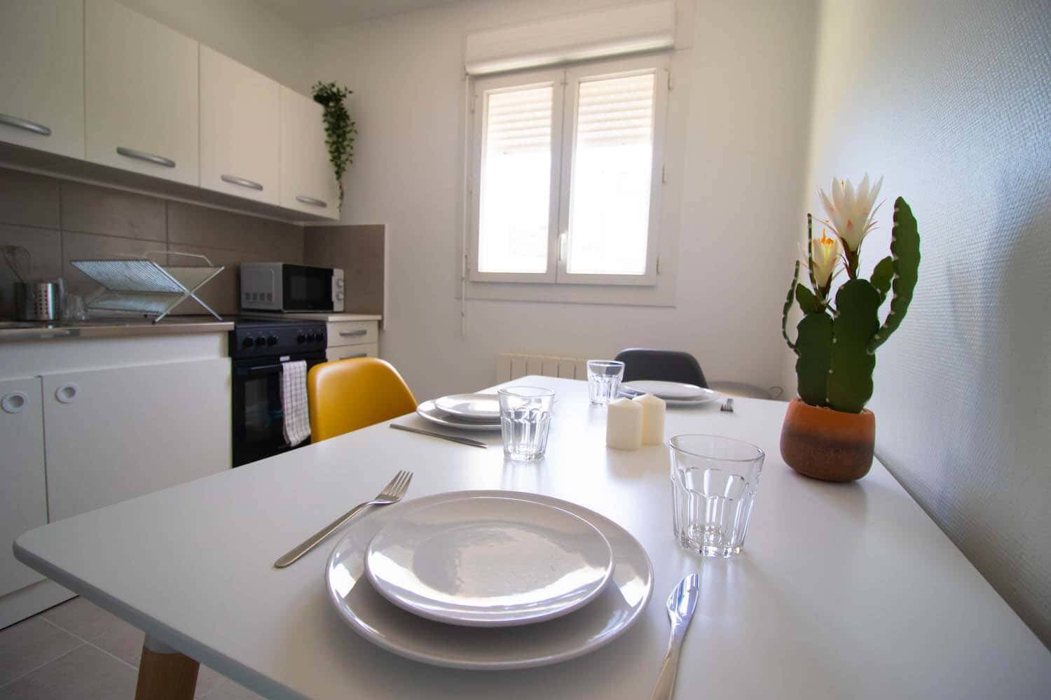 Spacious 15m² bedroom to rent in Grenoble -G016 - Colocation — 9